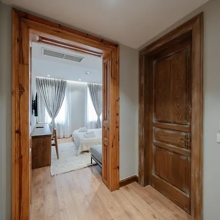 Vintage Boutique Hotel *