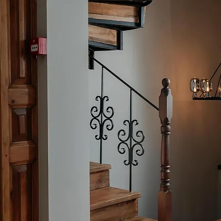 Vintage Boutique Korce