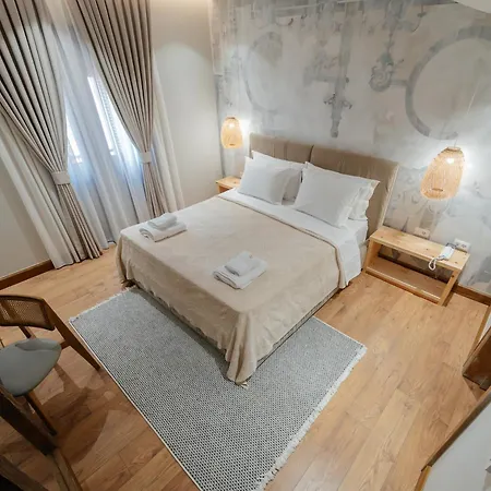 Vintage Boutique * קורצ'ה